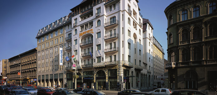 Hotel Novotel Centrum – bestil det hos Spies.