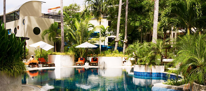 Hotel Courtyard by Marriott at Surin Beach – bestil det hos Spies.