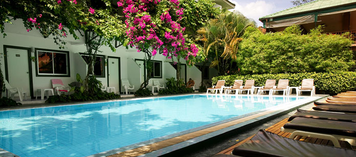 Hotel Kamala Beach Inn – bestil det hos Spies.