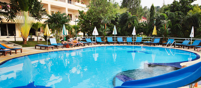 Hotel Karon Village – bestil det hos Spies.