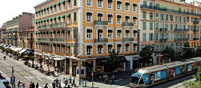 Hotel Univers – bestil det hos Spies.
