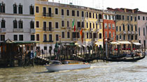 Carlton and Grand Canal - romantisk ferie.