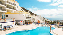 Hotel Puerto Feliz – bestil nemt og bekvemt hos Spies