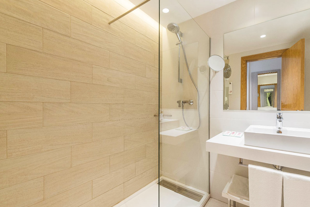 hotel med jacuzzi på værelset jylland pussycat aalborg hotel med jacuzzi på værelset jylland pussycat aalborg